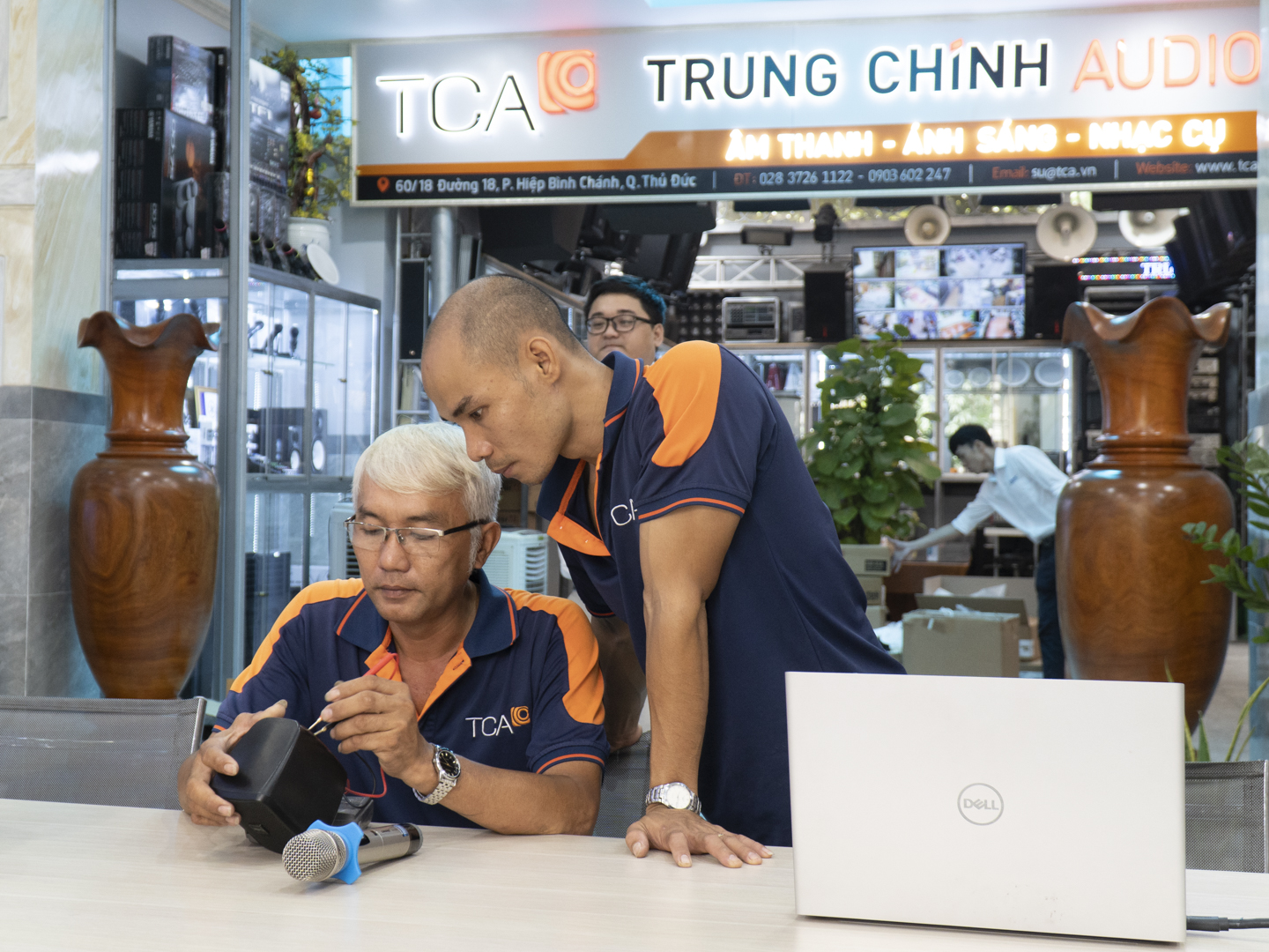 hệ thống âm thanh loa thông báo