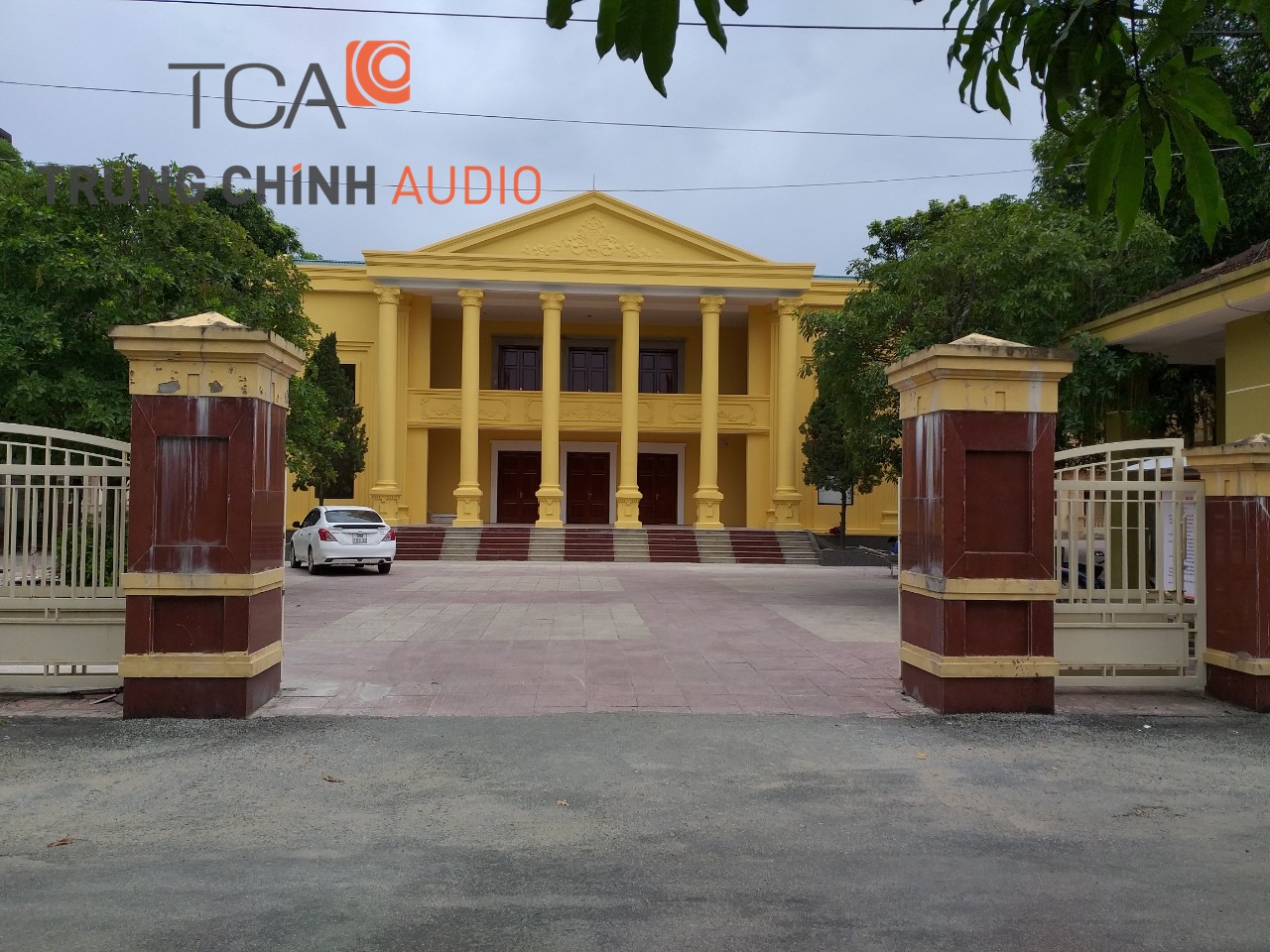 Lắp đặt âm thanh hội trường cho huyện ủy huyện Nghi Xuân tỉnh Hà Tĩnh