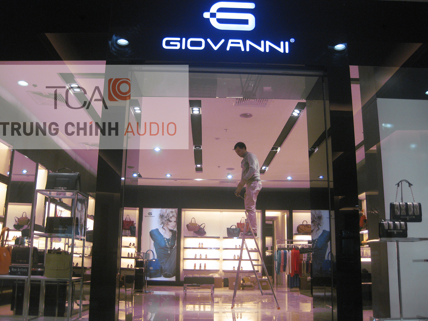 Lắp đặt âm thanh shop thời trang Giovanni