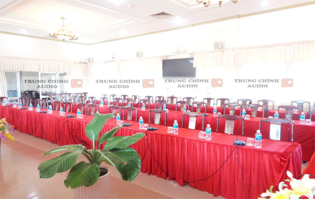 TCA triển khai hệ thống âm thanh hội thảo JTS và TOA tại UBND tỉnh Phú Yên