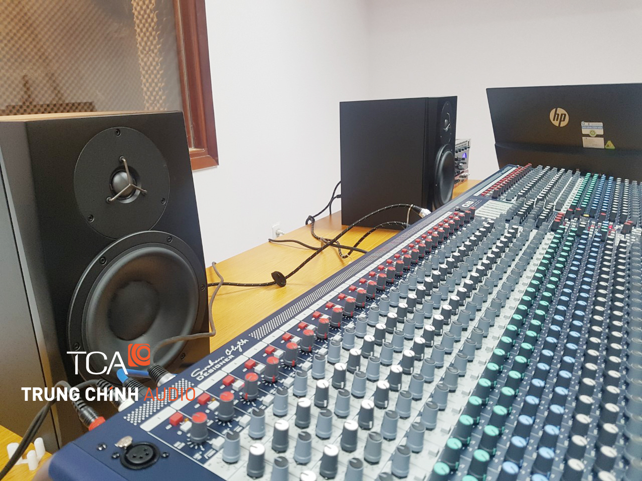 Lắp đặt hệ thống âm thanh sân khấu, phòng thu tại Trung Tâm Văn Hóa Quận 2 – HCM