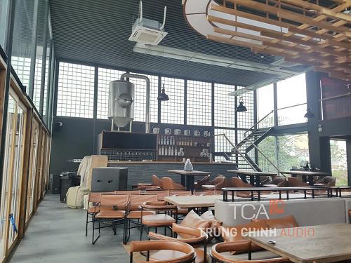 TCA thi công và lắp đặt dàn âm thanh sân khấu phòng trà, quán café