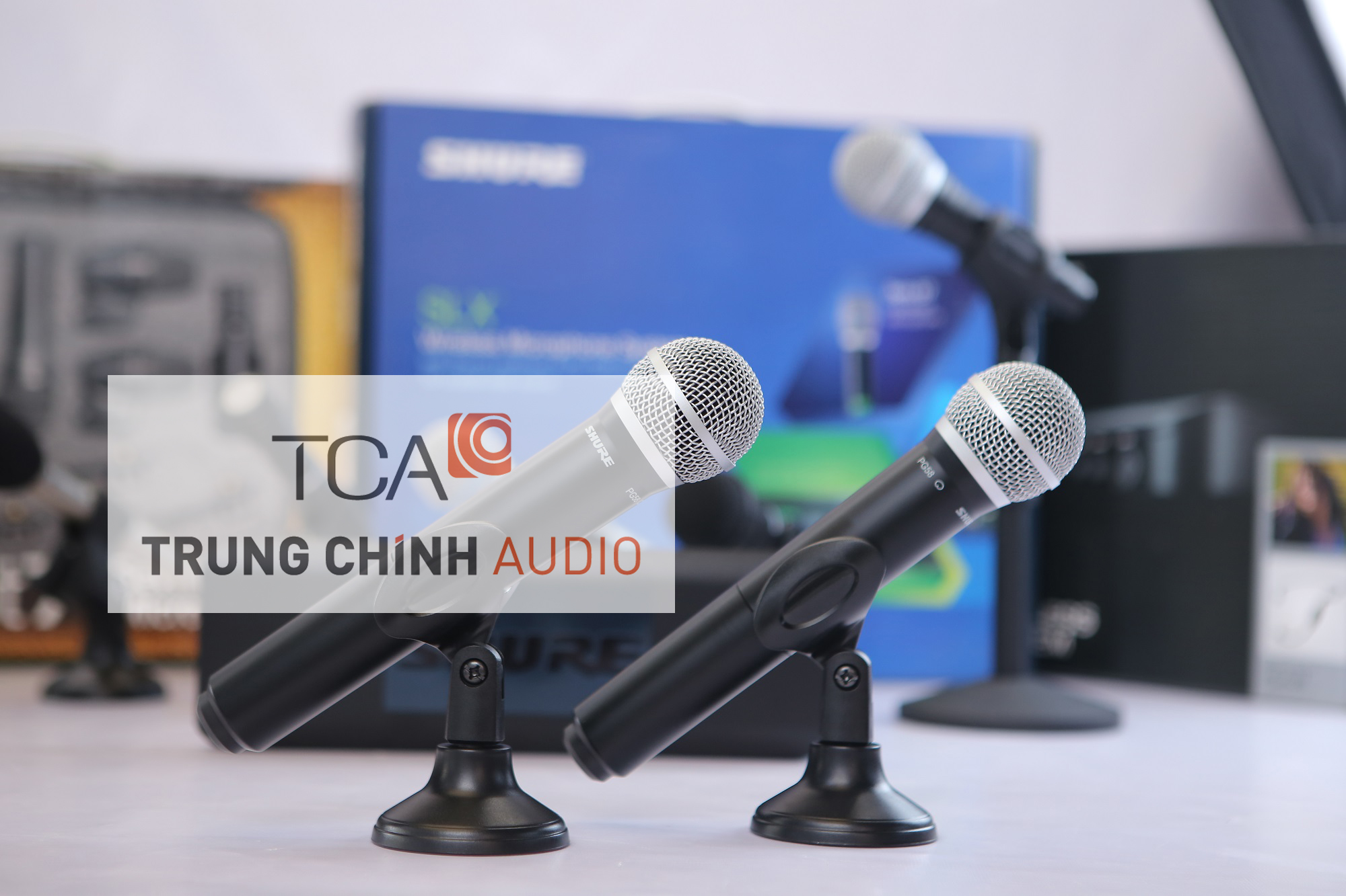 Bộ thu và phát đôi kèm micro không dây cầm tay Shure BLX288A/PG58